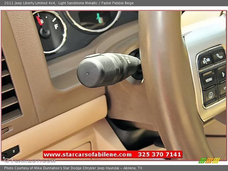Light Sandstone Metallic / Pastel Pebble Beige 2011 Jeep Liberty Limited 4x4