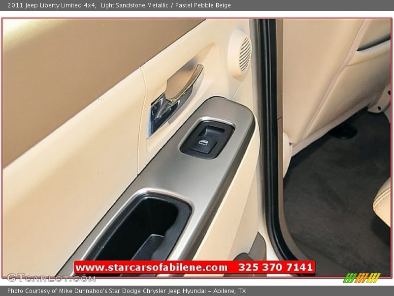 Light Sandstone Metallic / Pastel Pebble Beige 2011 Jeep Liberty Limited 4x4