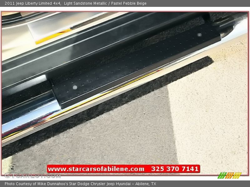 Light Sandstone Metallic / Pastel Pebble Beige 2011 Jeep Liberty Limited 4x4