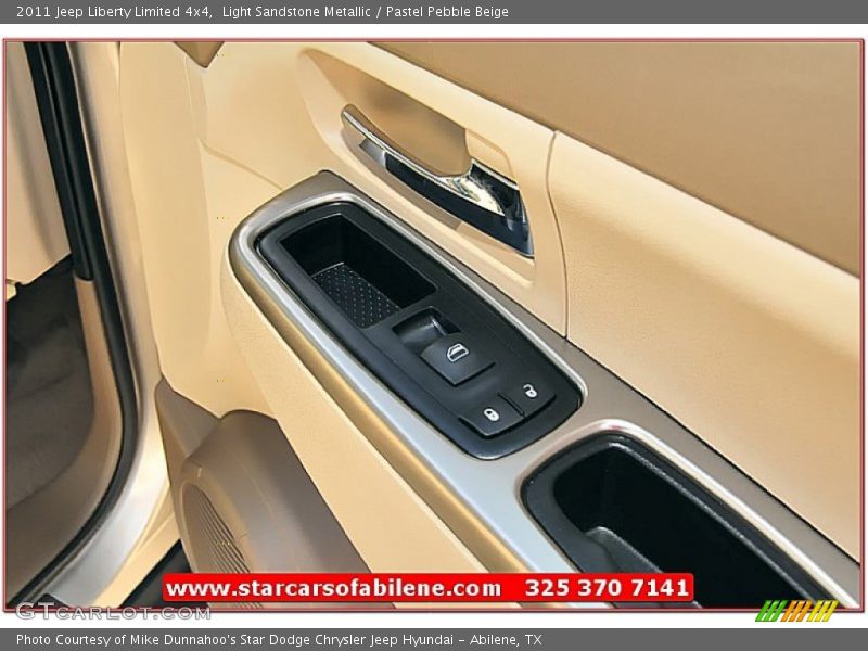 Light Sandstone Metallic / Pastel Pebble Beige 2011 Jeep Liberty Limited 4x4