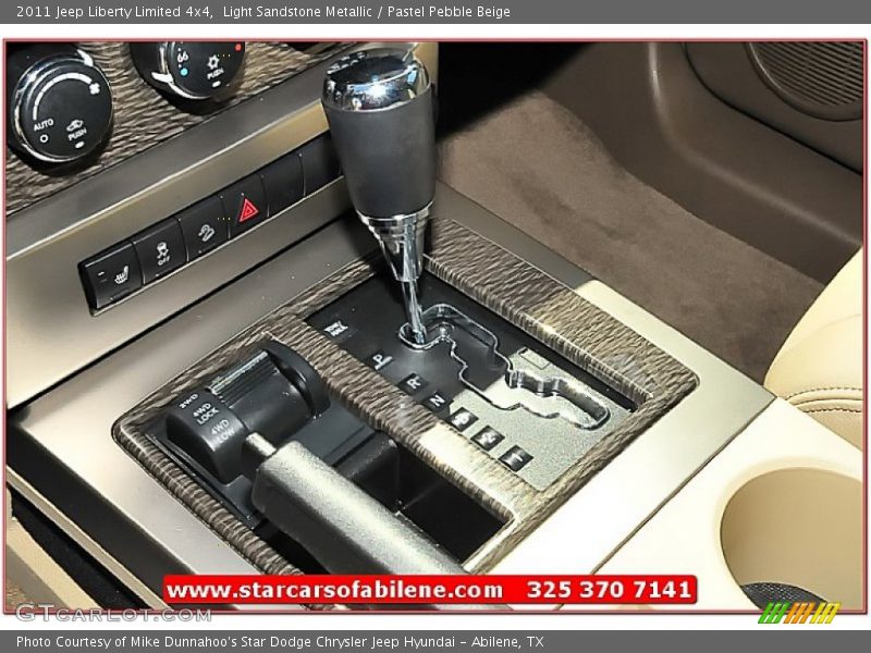 Light Sandstone Metallic / Pastel Pebble Beige 2011 Jeep Liberty Limited 4x4