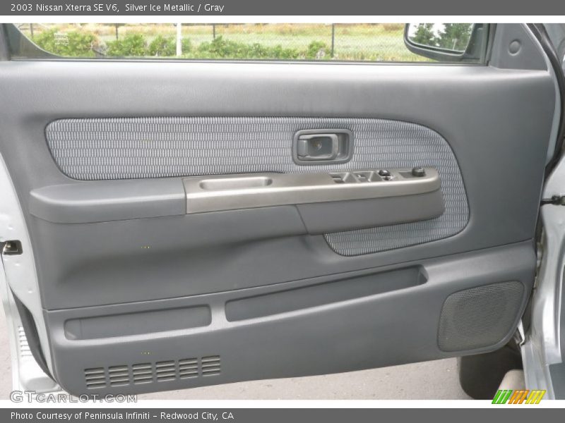 Silver Ice Metallic / Gray 2003 Nissan Xterra SE V6