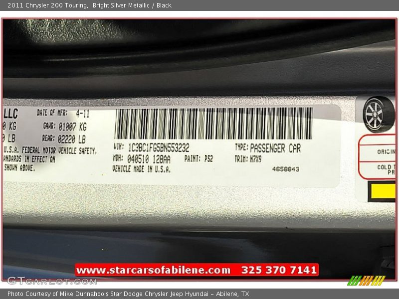 Bright Silver Metallic / Black 2011 Chrysler 200 Touring