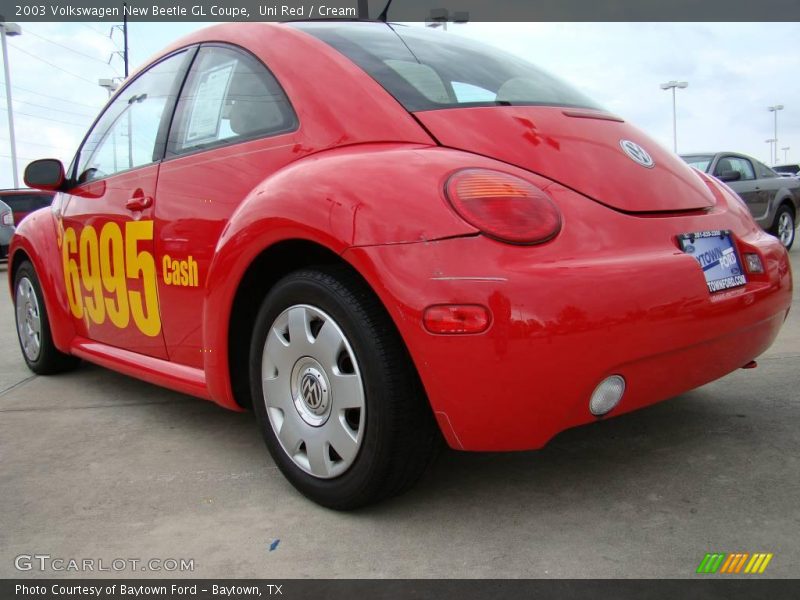 Uni Red / Cream 2003 Volkswagen New Beetle GL Coupe