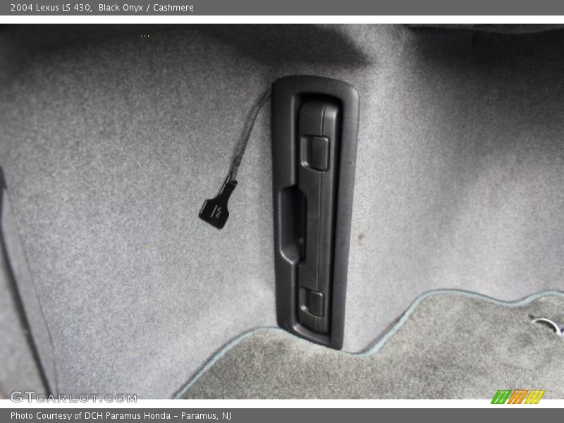 Black Onyx / Cashmere 2004 Lexus LS 430