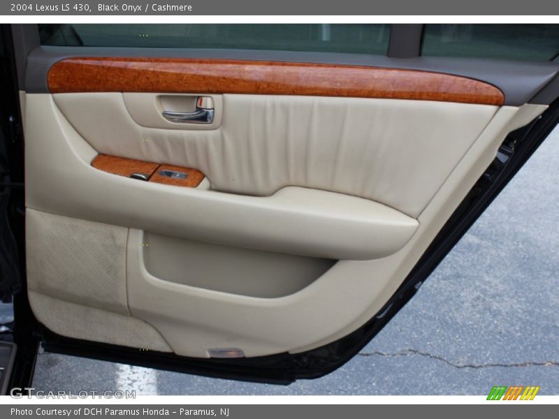 Black Onyx / Cashmere 2004 Lexus LS 430
