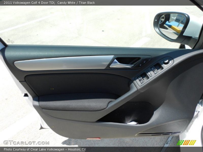 Candy White / Titan Black 2011 Volkswagen Golf 4 Door TDI