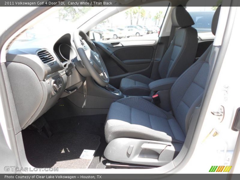 Candy White / Titan Black 2011 Volkswagen Golf 4 Door TDI