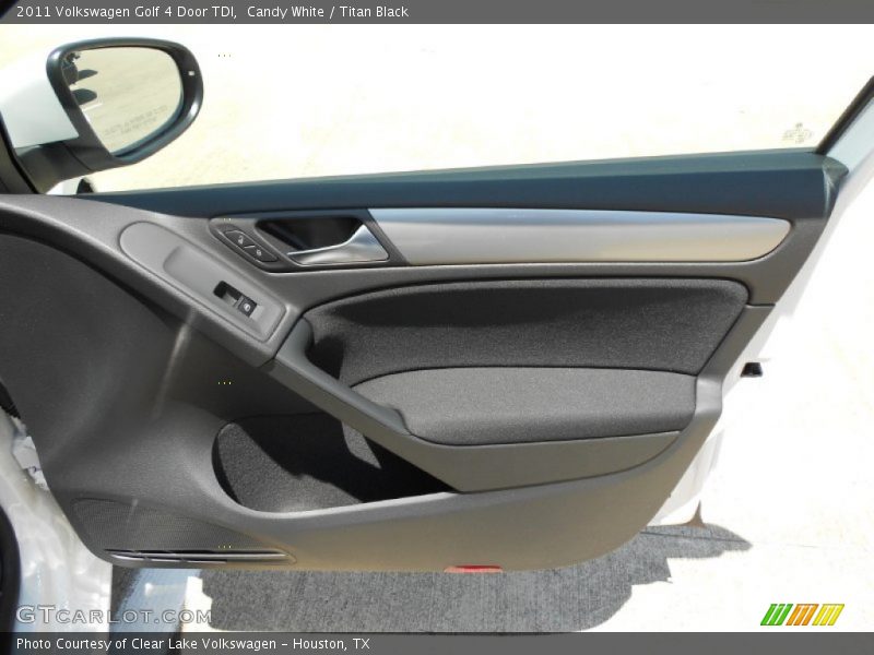 Candy White / Titan Black 2011 Volkswagen Golf 4 Door TDI