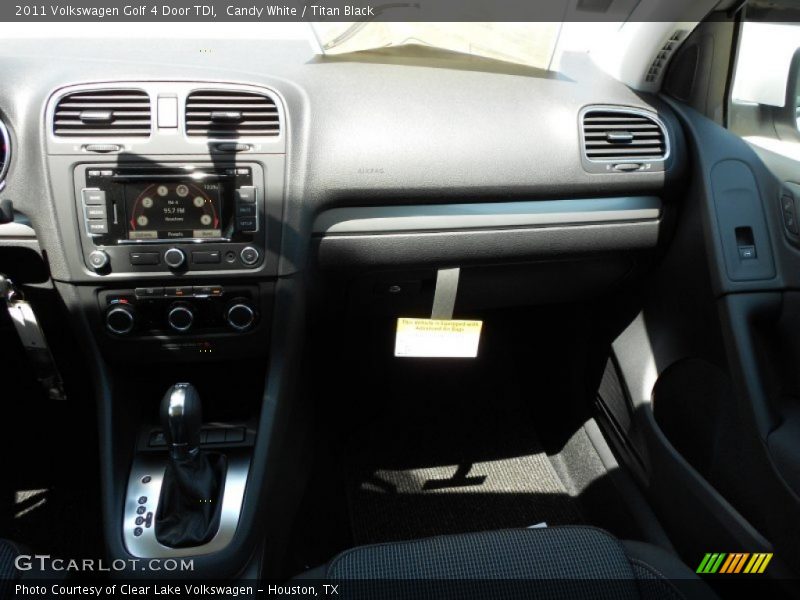 Candy White / Titan Black 2011 Volkswagen Golf 4 Door TDI