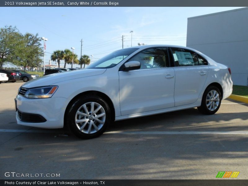 Candy White / Cornsilk Beige 2013 Volkswagen Jetta SE Sedan