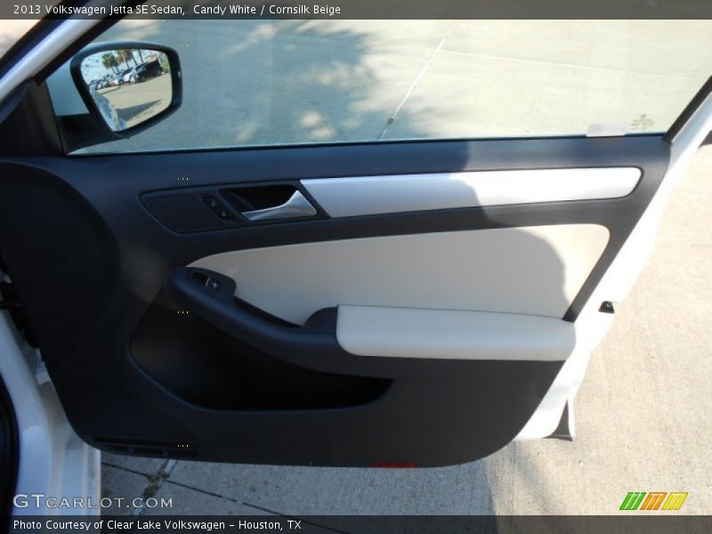 Candy White / Cornsilk Beige 2013 Volkswagen Jetta SE Sedan