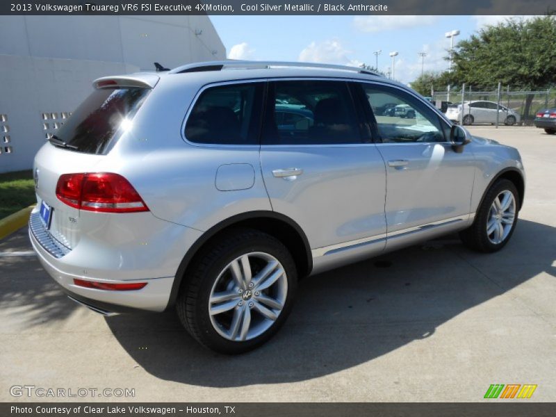 Cool Silver Metallic / Black Anthracite 2013 Volkswagen Touareg VR6 FSI Executive 4XMotion