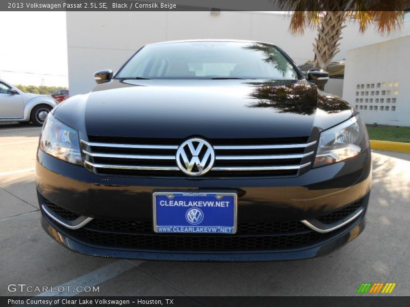 Black / Cornsilk Beige 2013 Volkswagen Passat 2.5L SE