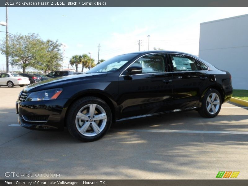 Black / Cornsilk Beige 2013 Volkswagen Passat 2.5L SE