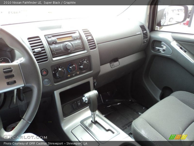 Super Black / Graphite 2010 Nissan Pathfinder LE