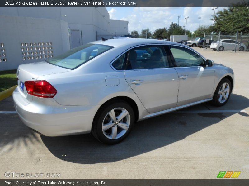 Reflex Silver Metallic / Moonrock Gray 2013 Volkswagen Passat 2.5L SE