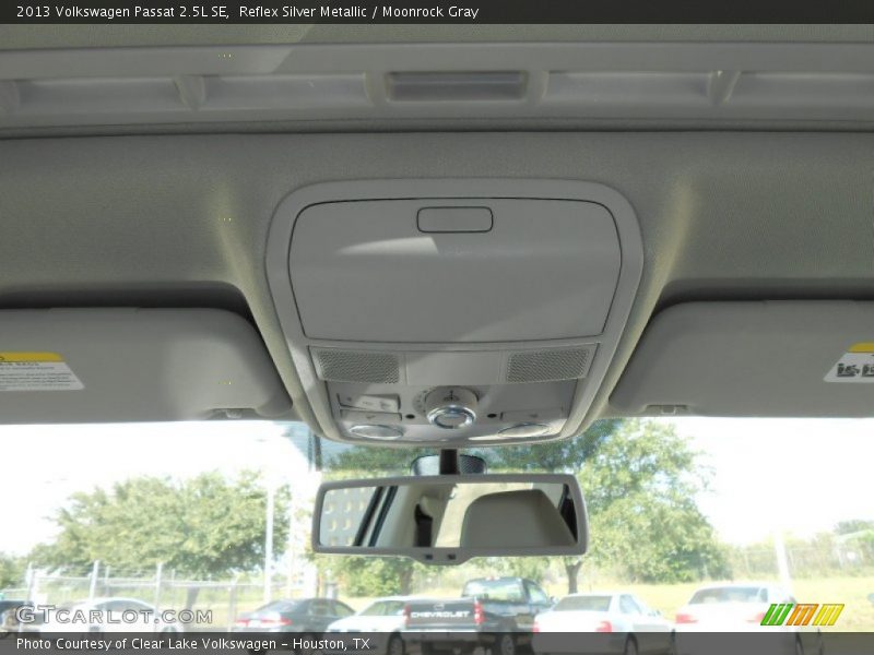 Reflex Silver Metallic / Moonrock Gray 2013 Volkswagen Passat 2.5L SE
