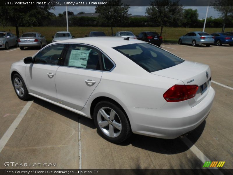 Candy White / Titan Black 2013 Volkswagen Passat 2.5L SE