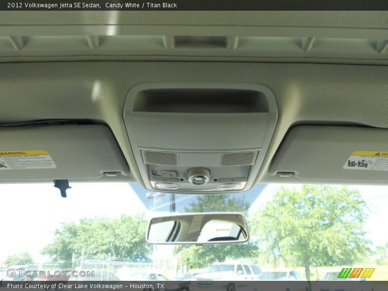 Candy White / Titan Black 2012 Volkswagen Jetta SE Sedan