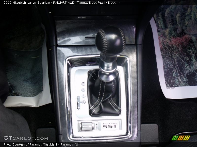  2010 Lancer Sportback RALLIART AWD 6 Speed Twin Clutch Sportronic Shifter