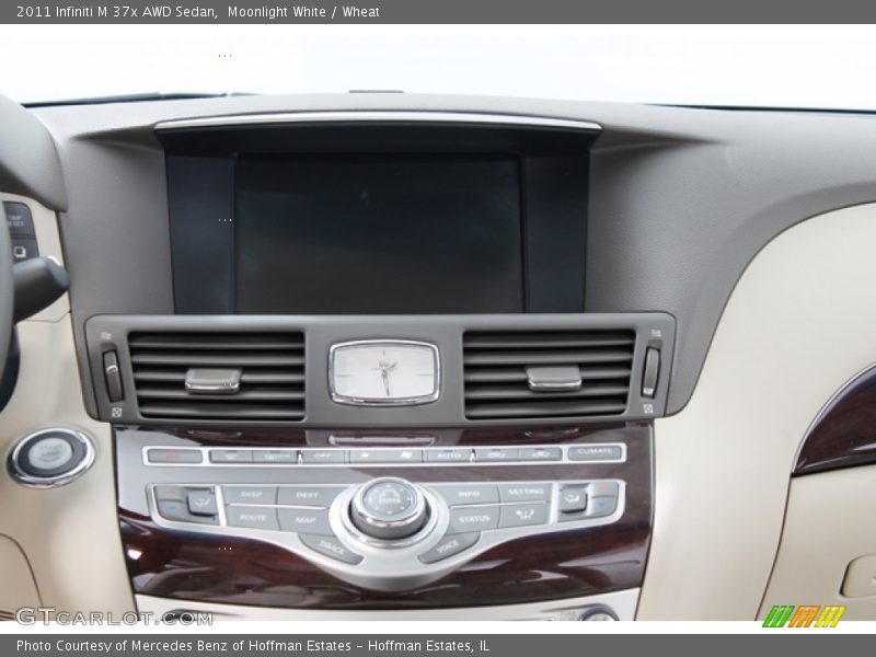 Moonlight White / Wheat 2011 Infiniti M 37x AWD Sedan