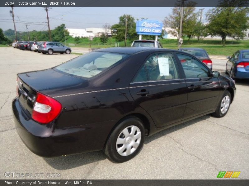 Black / Taupe 2004 Toyota Camry LE