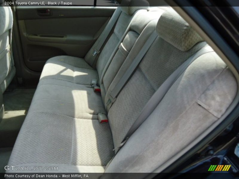 Black / Taupe 2004 Toyota Camry LE
