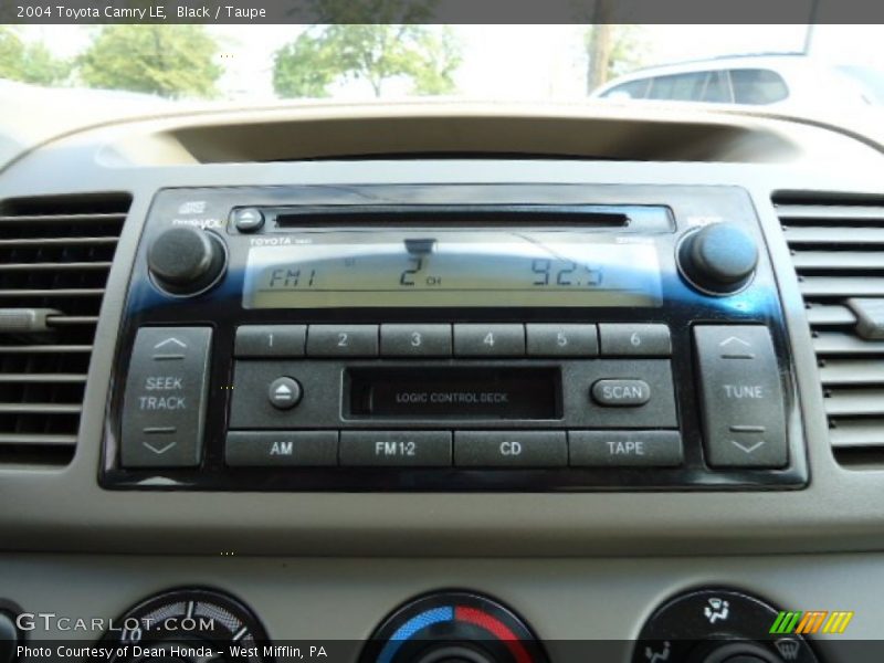 Black / Taupe 2004 Toyota Camry LE
