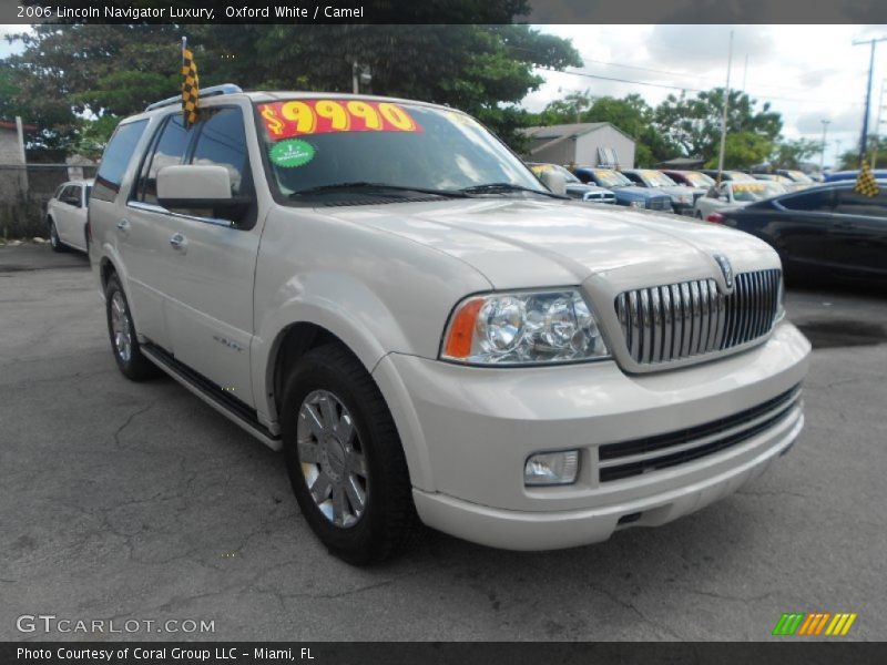 Oxford White / Camel 2006 Lincoln Navigator Luxury