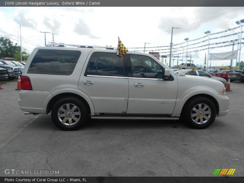 Oxford White / Camel 2006 Lincoln Navigator Luxury