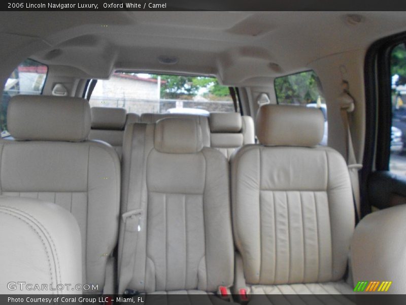 Oxford White / Camel 2006 Lincoln Navigator Luxury