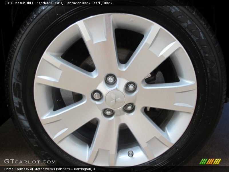 Labrador Black Pearl / Black 2010 Mitsubishi Outlander SE 4WD