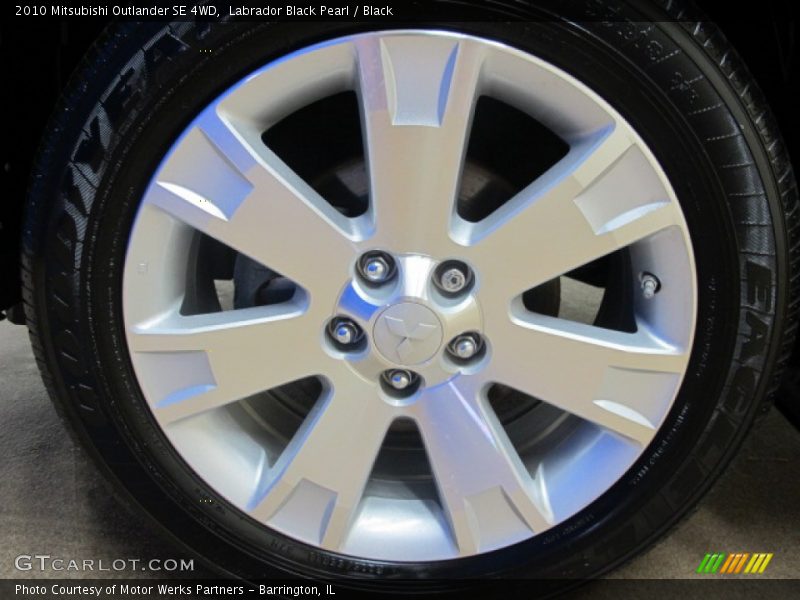 Labrador Black Pearl / Black 2010 Mitsubishi Outlander SE 4WD