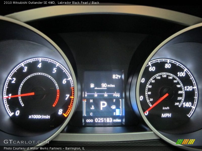 Labrador Black Pearl / Black 2010 Mitsubishi Outlander SE 4WD