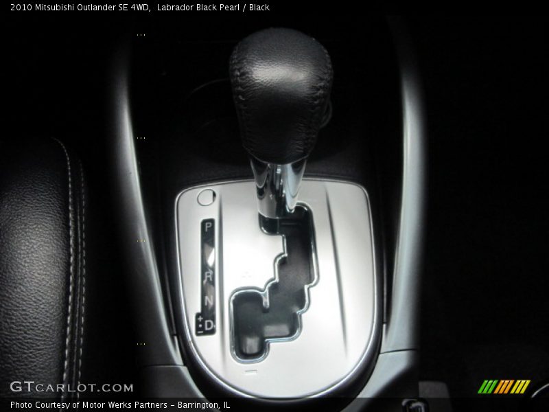 Labrador Black Pearl / Black 2010 Mitsubishi Outlander SE 4WD