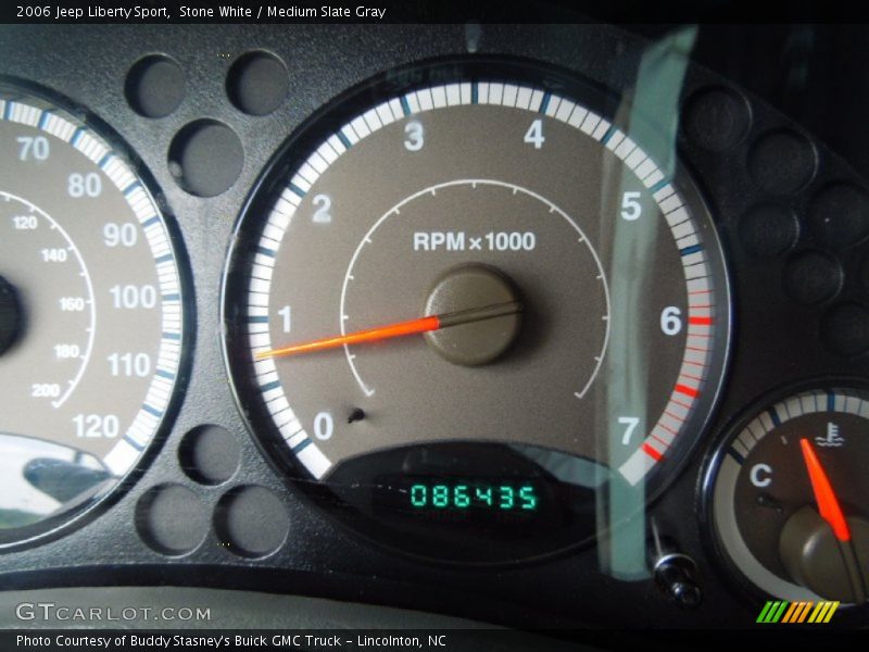 Stone White / Medium Slate Gray 2006 Jeep Liberty Sport