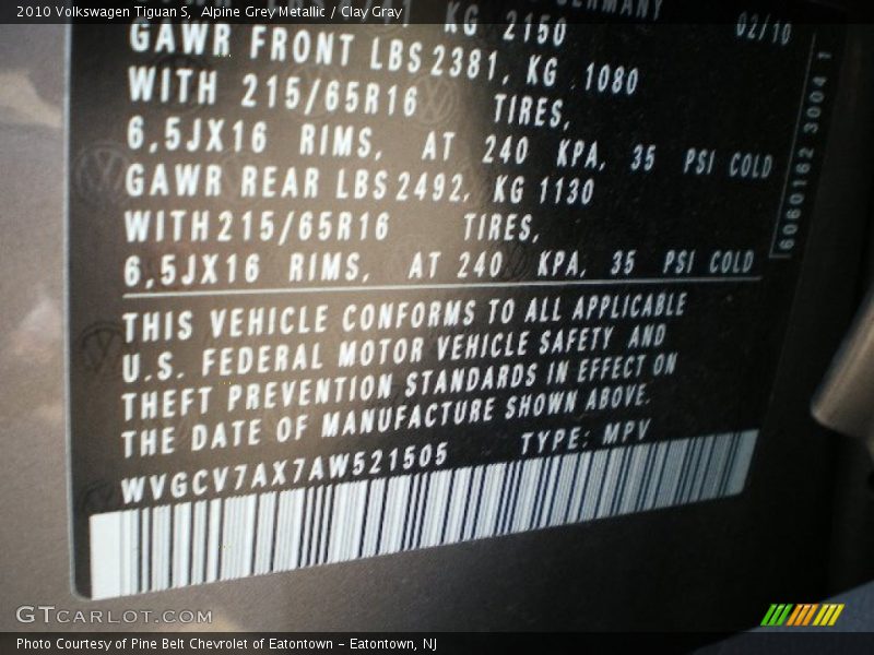 Alpine Grey Metallic / Clay Gray 2010 Volkswagen Tiguan S
