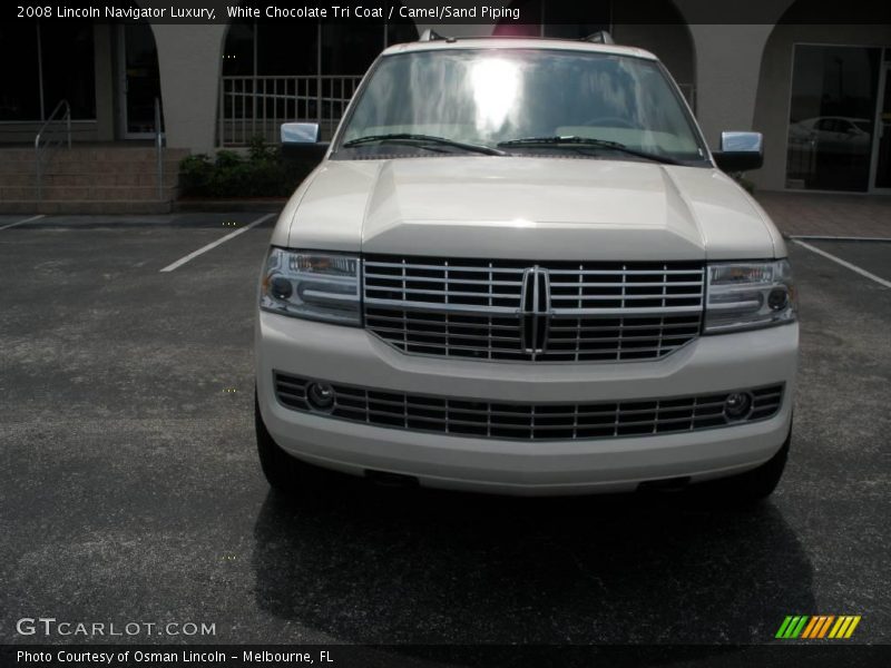 White Chocolate Tri Coat / Camel/Sand Piping 2008 Lincoln Navigator Luxury