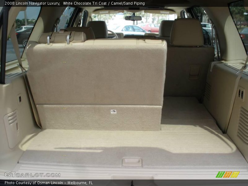 White Chocolate Tri Coat / Camel/Sand Piping 2008 Lincoln Navigator Luxury