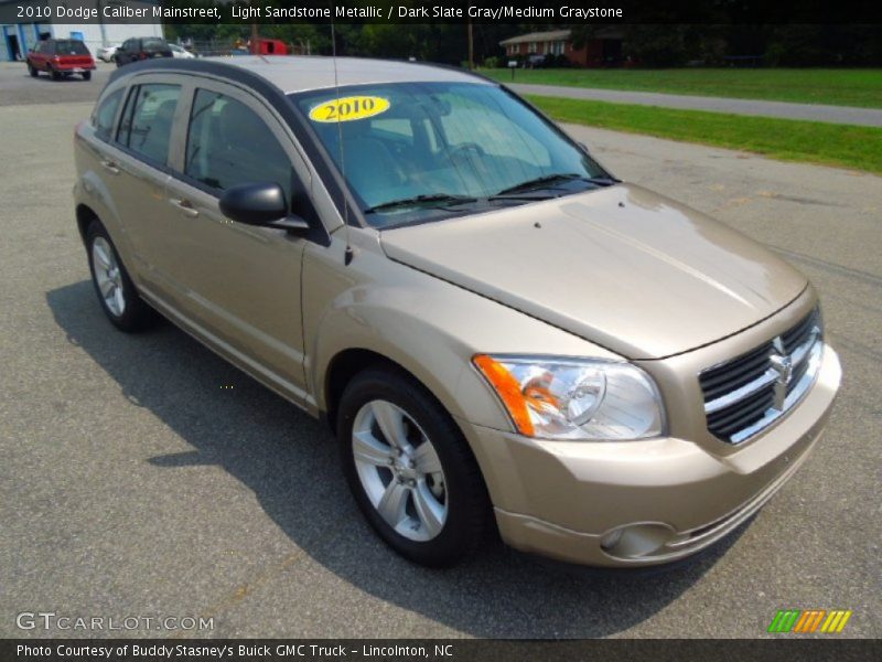 Light Sandstone Metallic / Dark Slate Gray/Medium Graystone 2010 Dodge Caliber Mainstreet