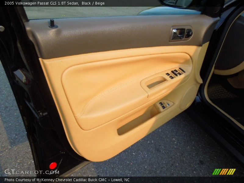 Black / Beige 2005 Volkswagen Passat GLS 1.8T Sedan