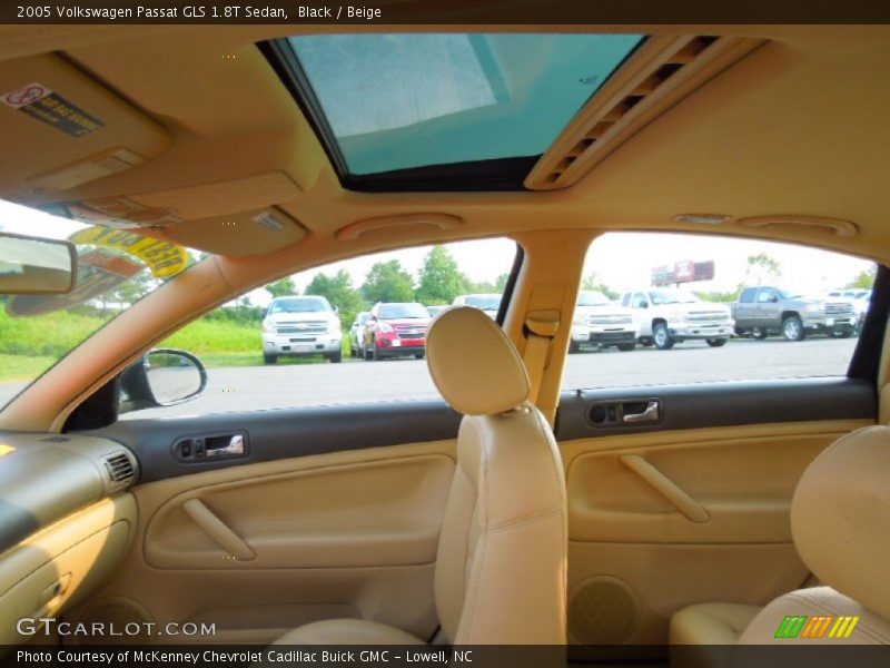 Black / Beige 2005 Volkswagen Passat GLS 1.8T Sedan