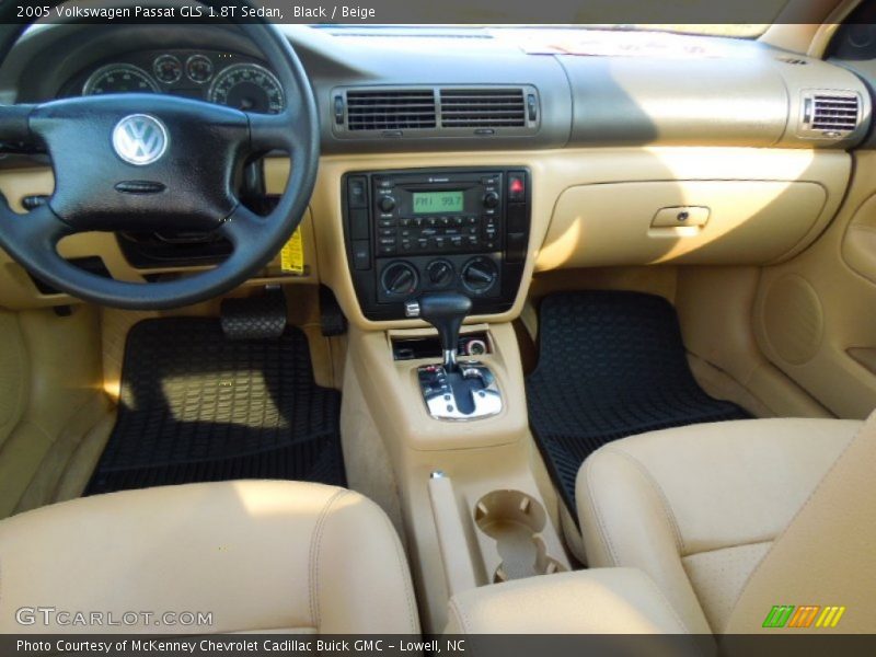 Black / Beige 2005 Volkswagen Passat GLS 1.8T Sedan