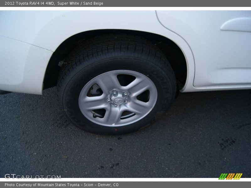 Super White / Sand Beige 2012 Toyota RAV4 I4 4WD