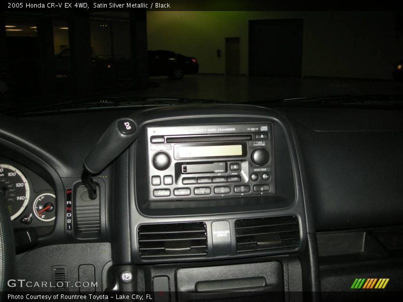 Satin Silver Metallic / Black 2005 Honda CR-V EX 4WD