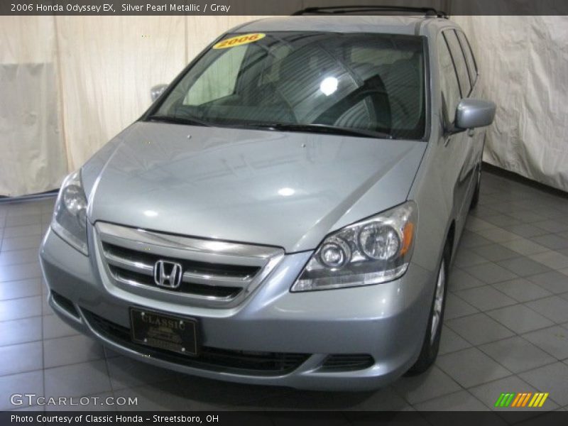 Silver Pearl Metallic / Gray 2006 Honda Odyssey EX