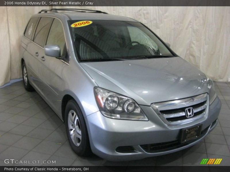 Silver Pearl Metallic / Gray 2006 Honda Odyssey EX