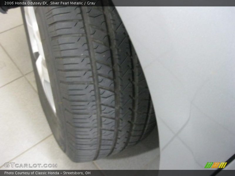 Silver Pearl Metallic / Gray 2006 Honda Odyssey EX