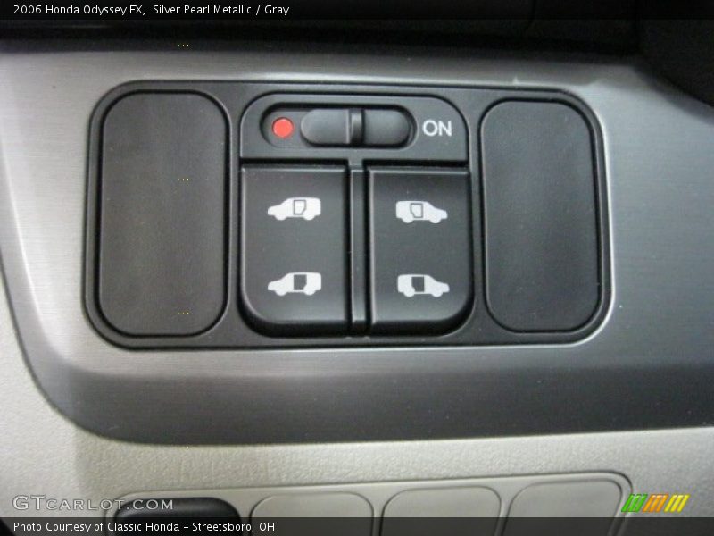 Silver Pearl Metallic / Gray 2006 Honda Odyssey EX